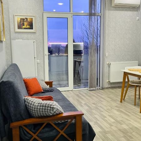 Kate'S New Cozy Apartment Kutaisi Ngoại thất bức ảnh