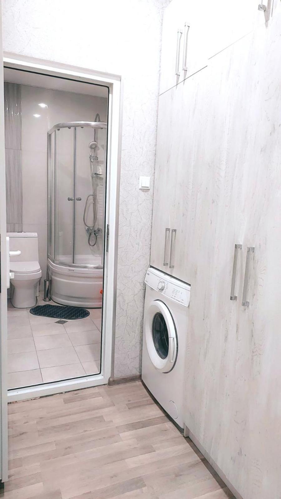 Kate'S New Cozy Apartment Kutaisi Ngoại thất bức ảnh