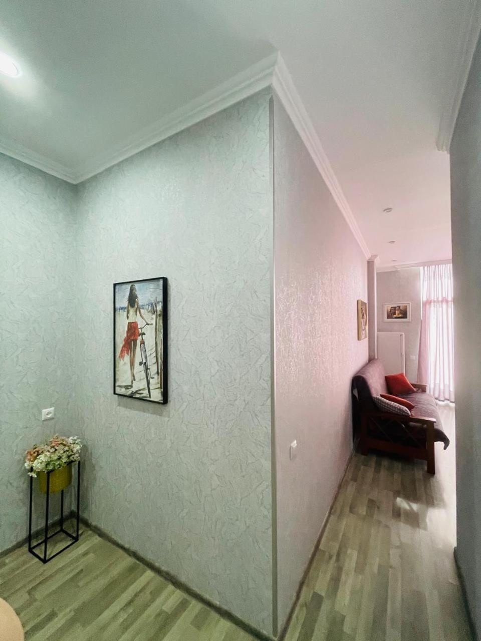 Kate'S New Cozy Apartment Kutaisi Ngoại thất bức ảnh